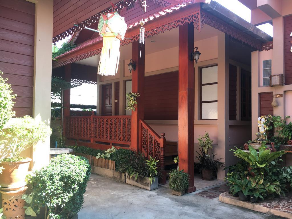Chok-Wasana Guest House Mae Sariang Bagian luar foto